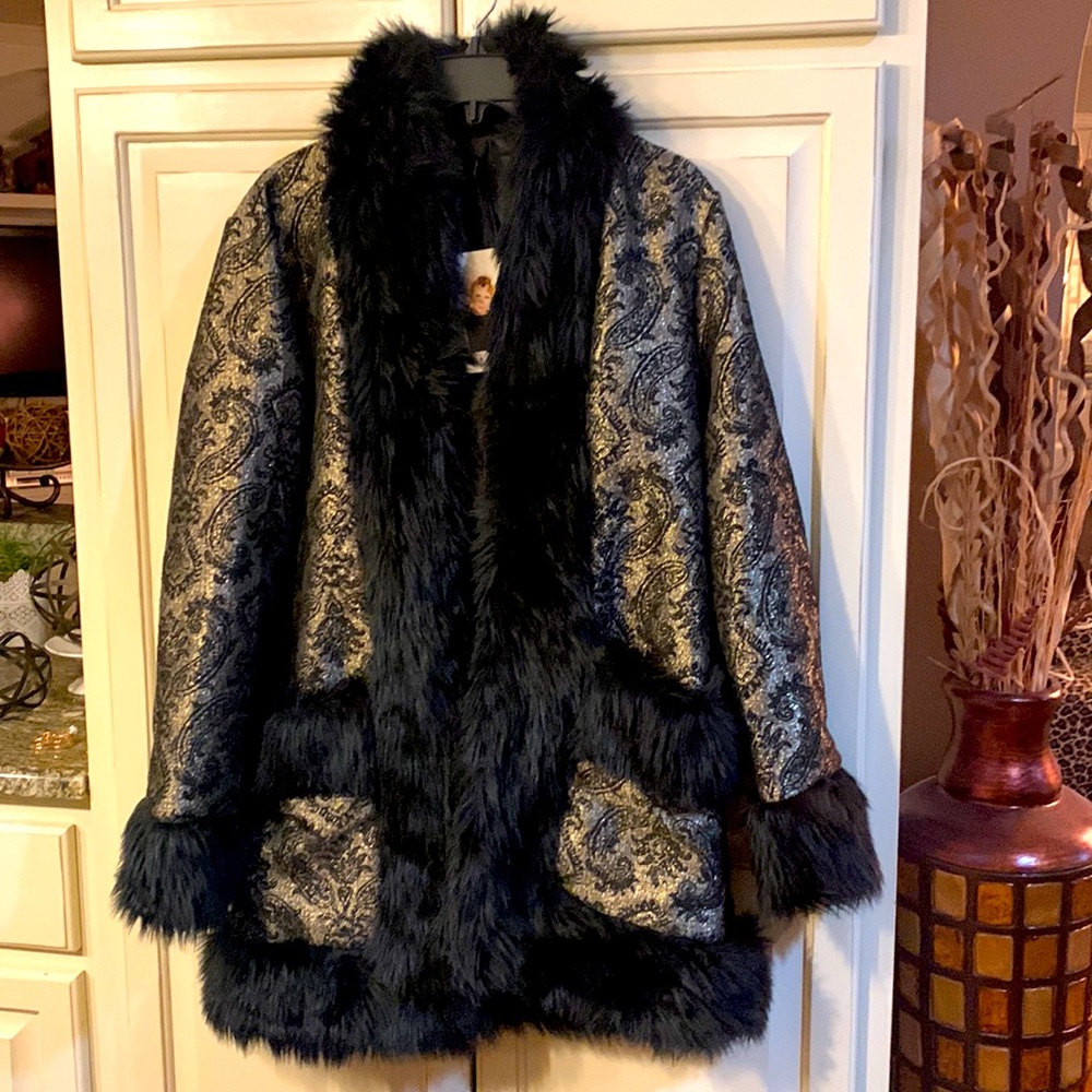 MinkPink gold/ black paisley coat with black fur trim